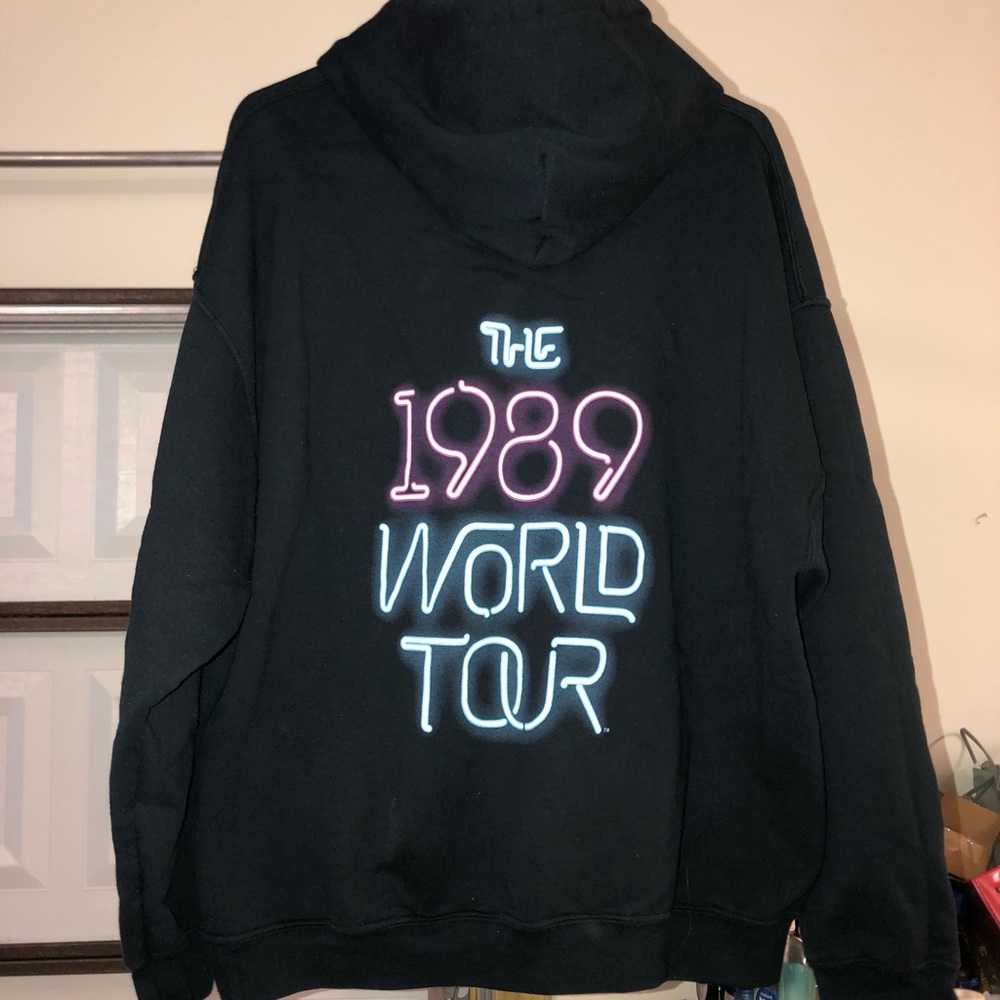 Taylor Swift 1989 World Tour Hoodie Size XL